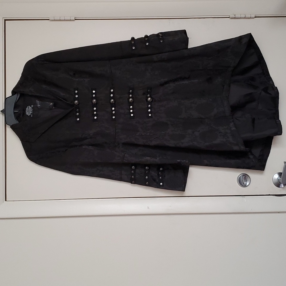 Like New Heart & Rose Brocade Coat - Picture 1 of 16